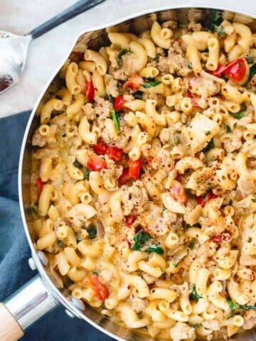 Mac and cheese with ground turkey in a pot.