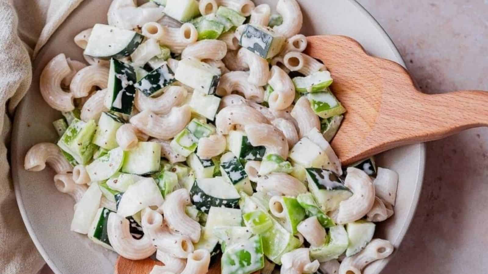 Scallops with parsley and garlic in a skillet.