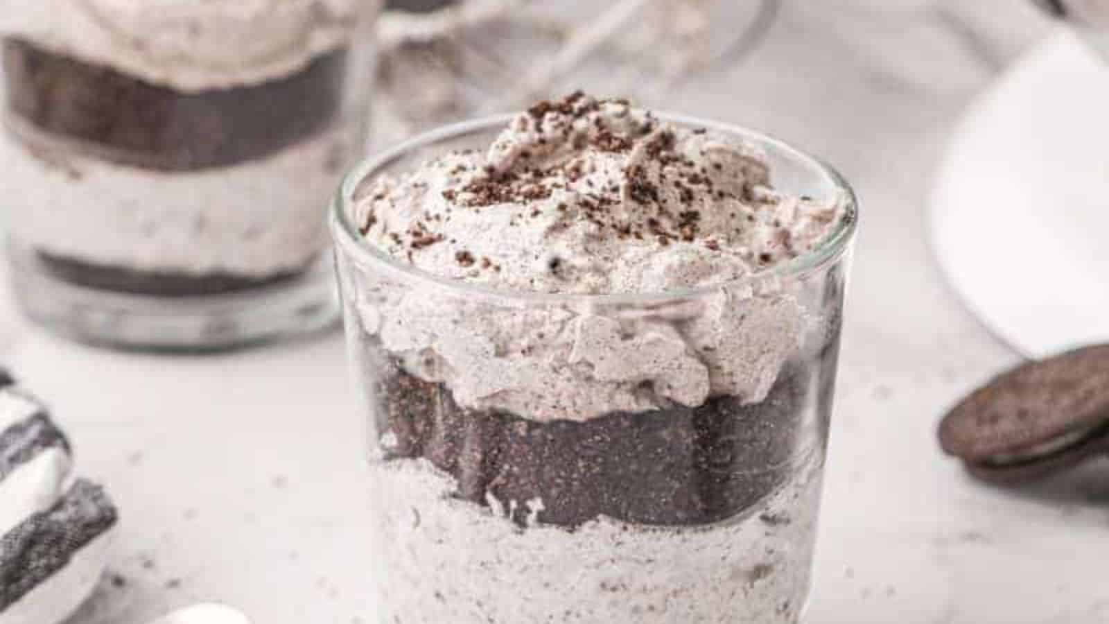 Glasses of oreo mousse.