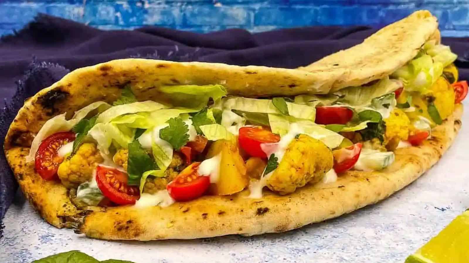 An image of an Aloo Gobi Naanwich.