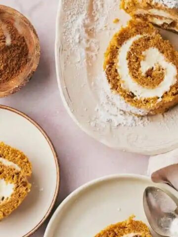 An image of the best Pumpkin Roll.