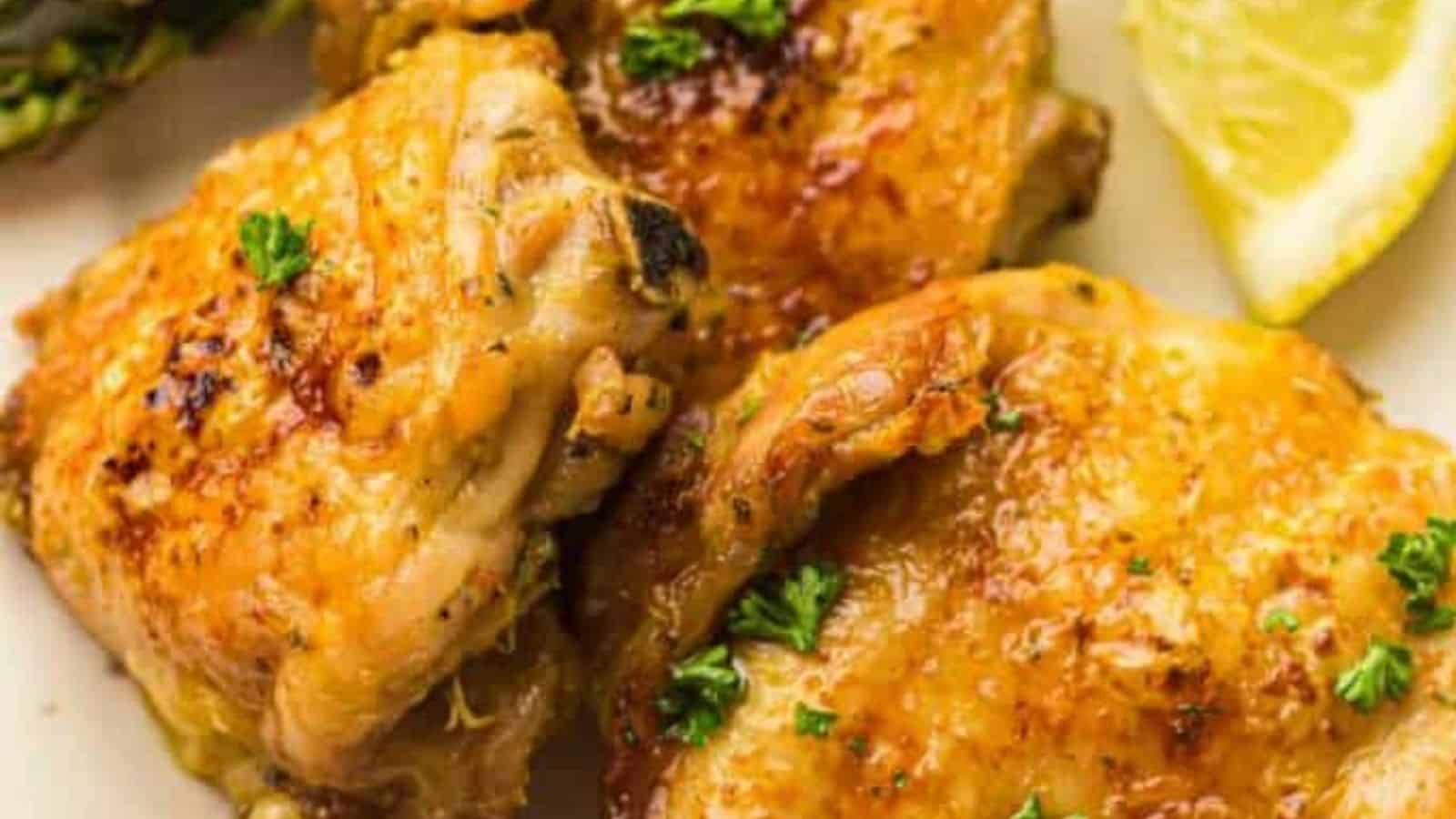 Close-up image of crispy air fryer chicken thighs.