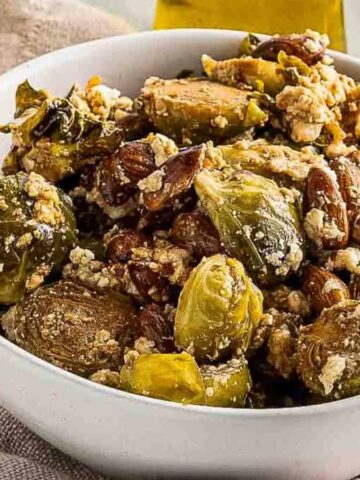 A bowl of roasted brussels sprouts.