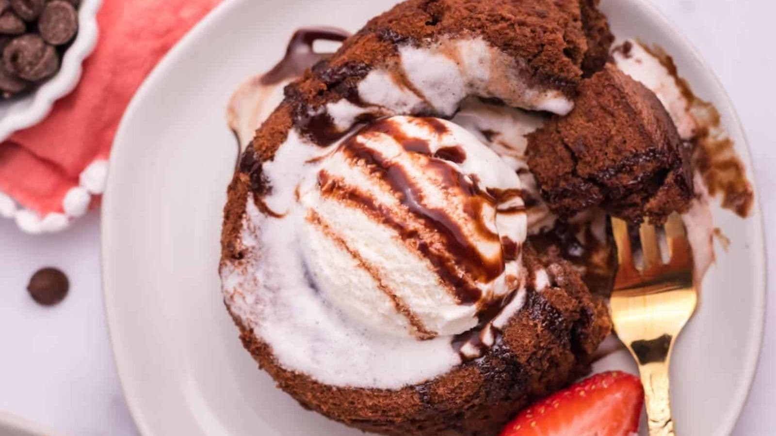An overview of Air Fryer Lava Cake.