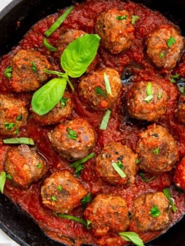 An overview of Keto Cast Iron Meatballs.