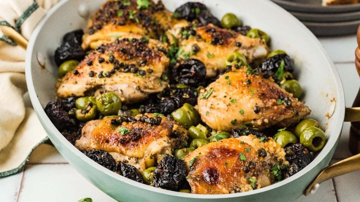 An image of Chicken Marbella.