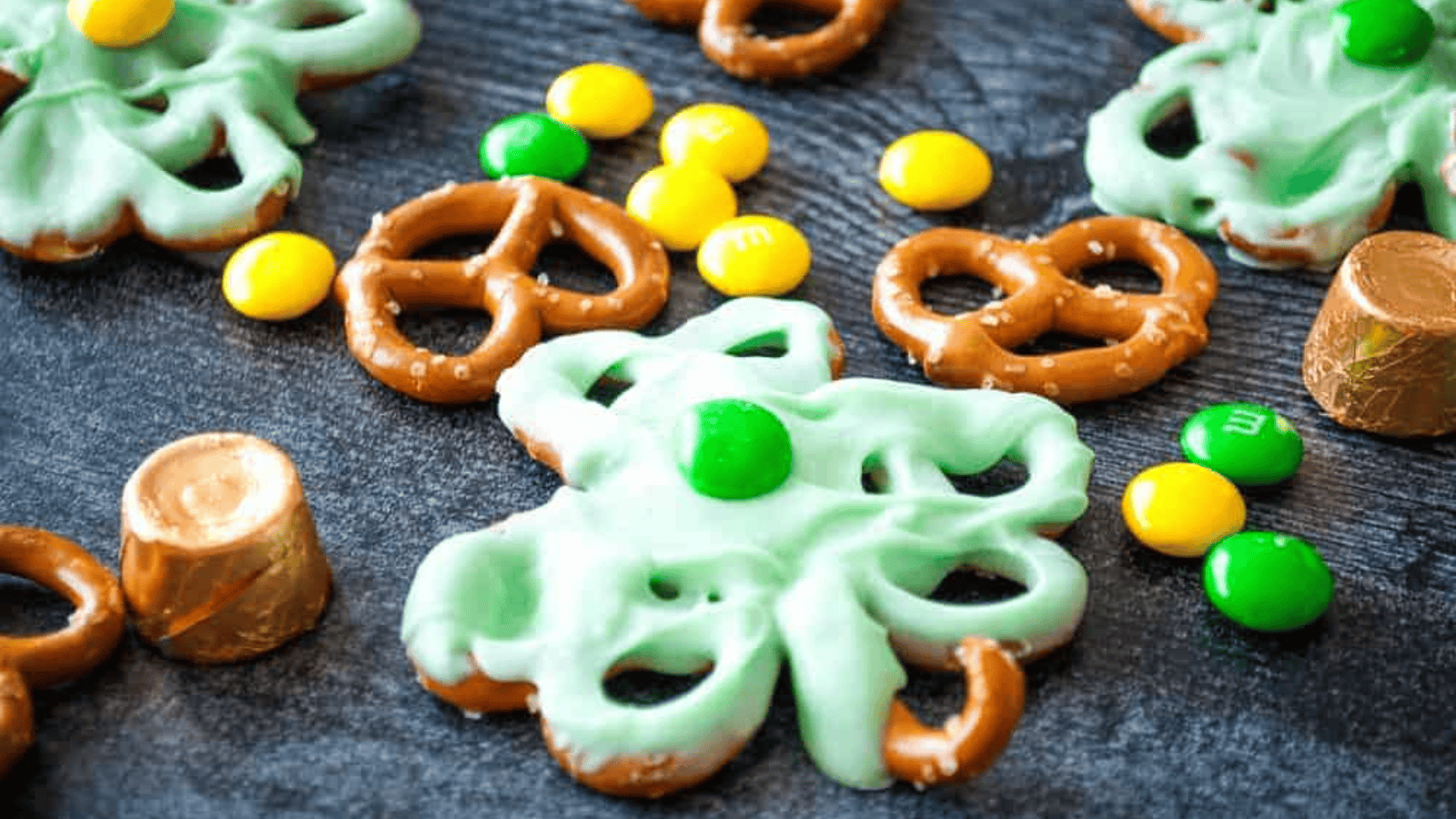 Rolo Pretzel St. Patrick’s Day Treats spread out.