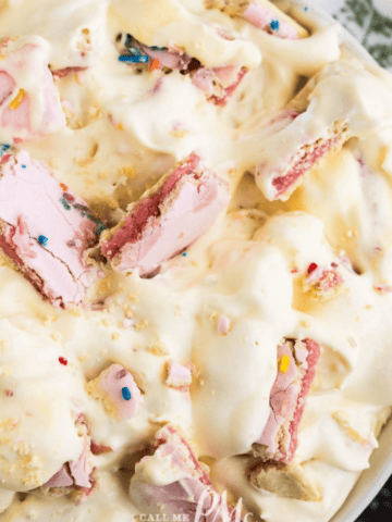Strawberry Pop Tart Fluff in a bowl.