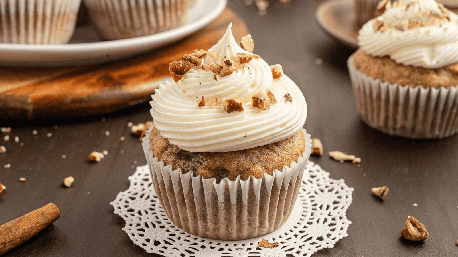 Hummingbird Cupcakes close up.