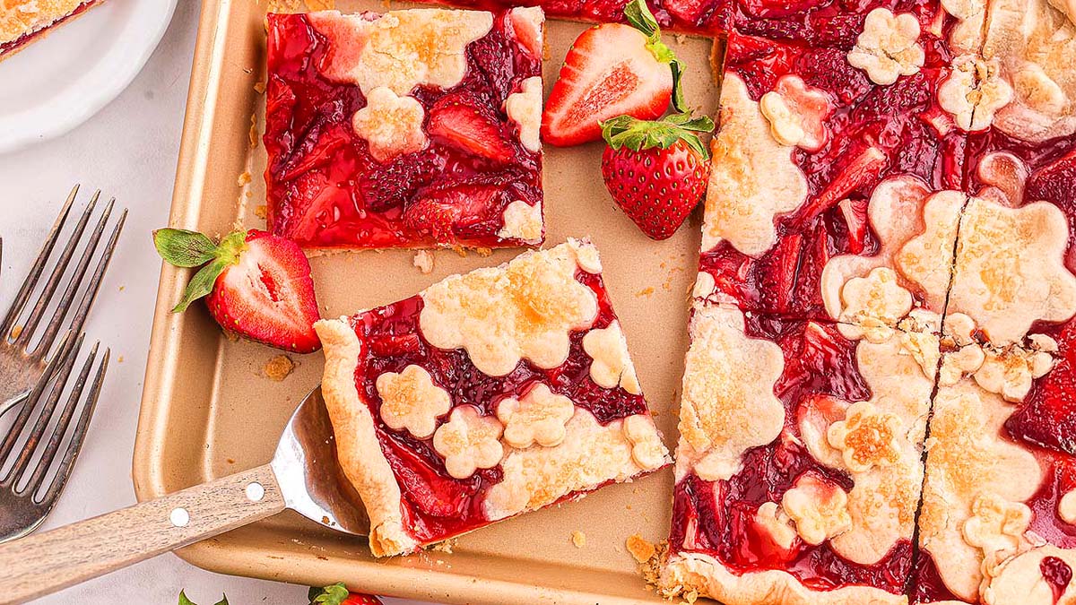 An overview of Strawberry Slab Pie slices.