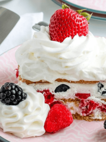 No Bake Icebox Cake slice on a plate.