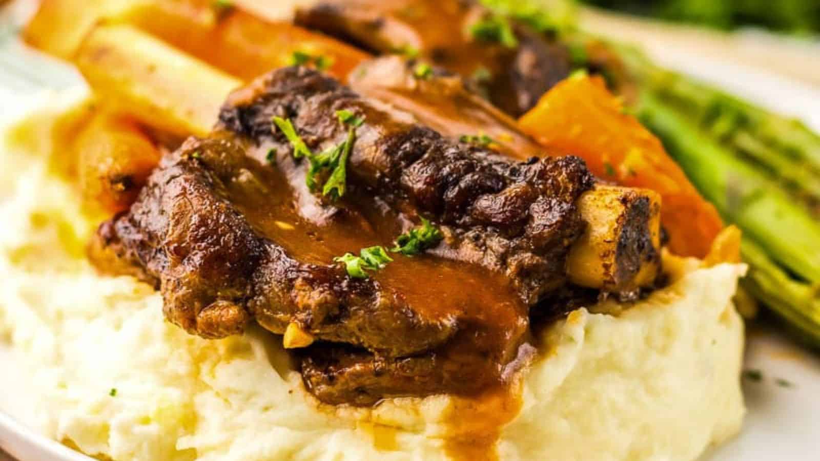Slow cooker short ribs are your ticket to a hassle-free, delicious meal that tastes like one you’d enjoy at a fancy restaurant. These short ribs are so tender they practically melt at the mere sight of a fork and are wrapped in a rich, velvety sauce.