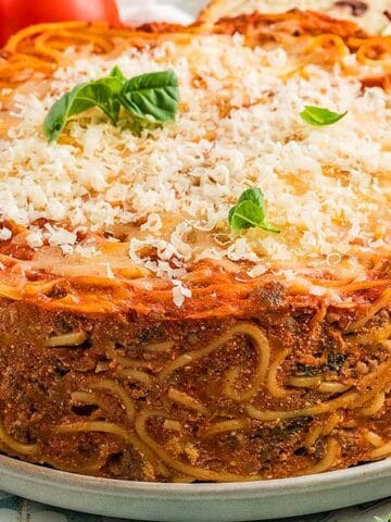 An image of Spaghetti Pie on a plate.