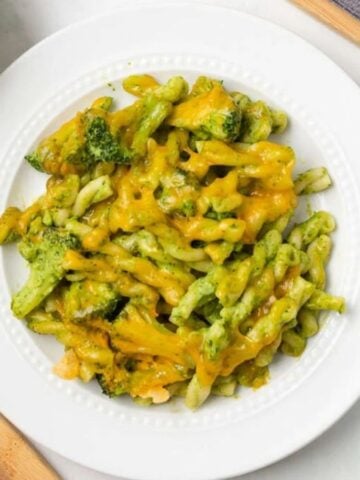 An overhead image of green goddess pasta bake on a serving plate.